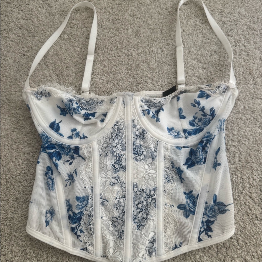 SHEIN White and Blue Floral Corset Lace Tank Top